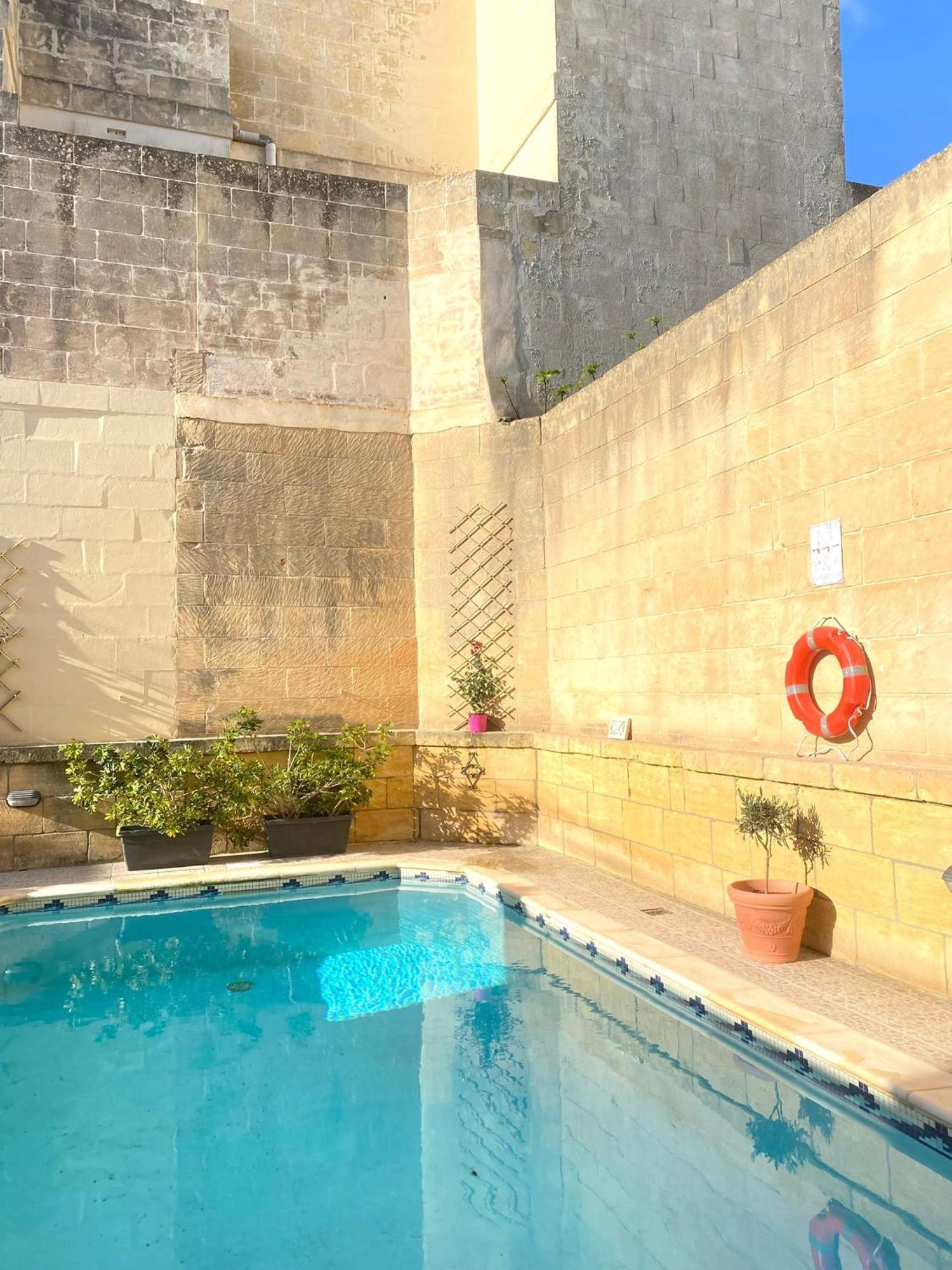 A La Maison B&B Xagħra エクステリア 写真