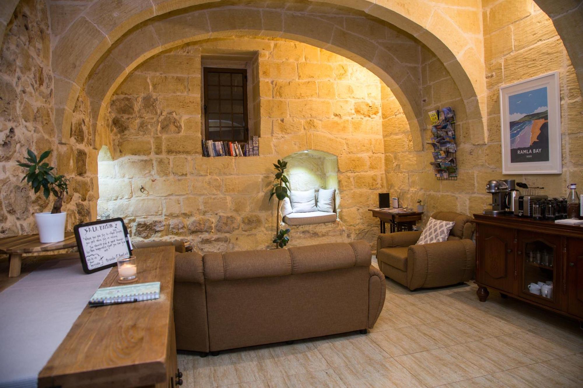 A La Maison B&B Xagħra エクステリア 写真
